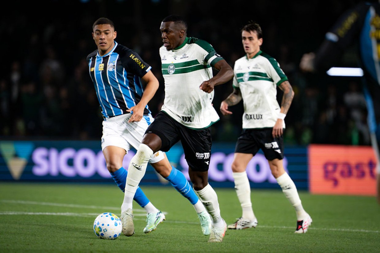 Crise no Coritiba transforma briga pelo acesso em luta contra o rebaixamento