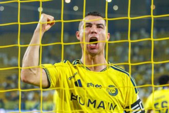 Cristiano Ronaldo faz hat-trick e se aproxima da marca histórica de mil gols