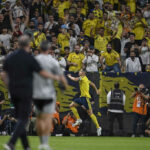 Cristiano Ronaldo marca e avança na busca pelo milésimo gol na carreira