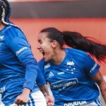 Cruzeiro vence bolívar com três gols de byanca e avança às quartas da libertadores