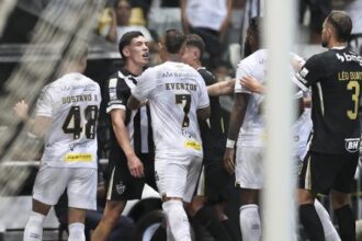Cuca aponta excessos em provocações durante duelo entre Atlético-mg e Santos