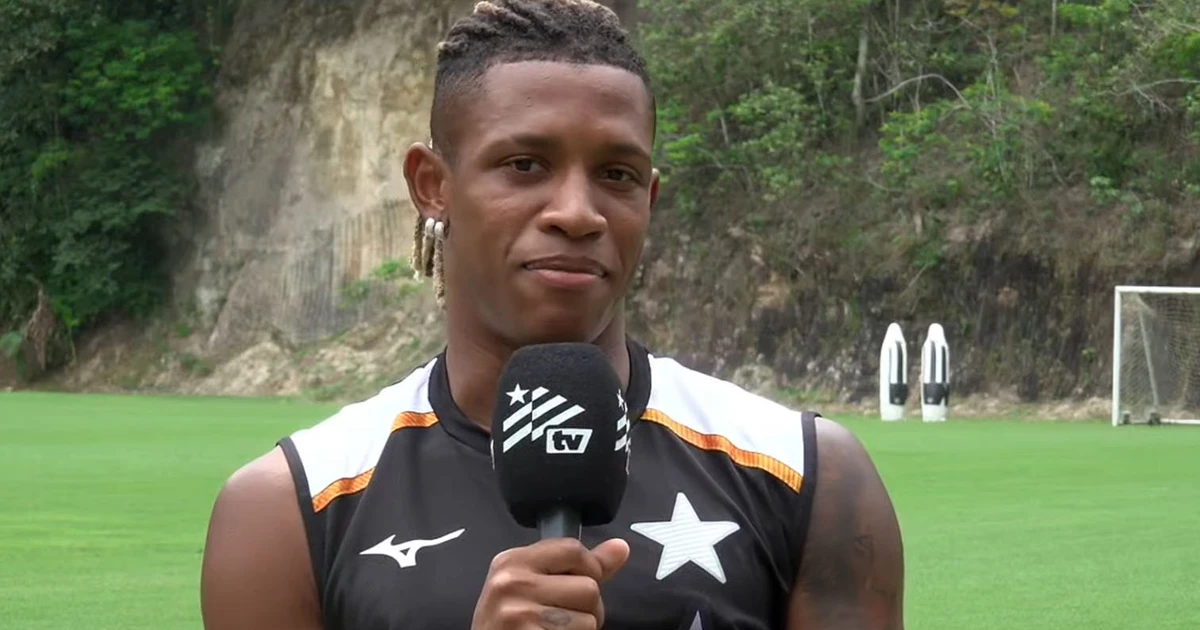 Danilo classifica confronto contra Chapecoense como final para o Botafogo