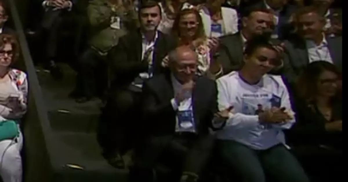 Debate eleitoral ganha repercussão com presença da mãe de Ana Clara