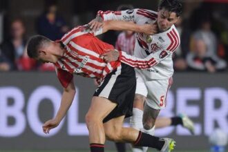Desempenho de Flamengo e Estudiantes na Libertadores gera críticas severas