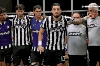 Discurso de alex telles nos bastidores impulsiona o botafogo