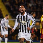 Douglas Luiz brilha e Juventus vence Lecce no Campeonato Italiano