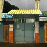 Eleitores enfrentam portões fechados apesar da prorrogação da votação