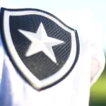Escudo do Botafogo é eleito o mais bonito do futebol brasileiro por especialistas