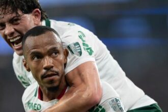 Estratégia do Palmeiras no Maracanã é definida como aula de futebol por Casagrande