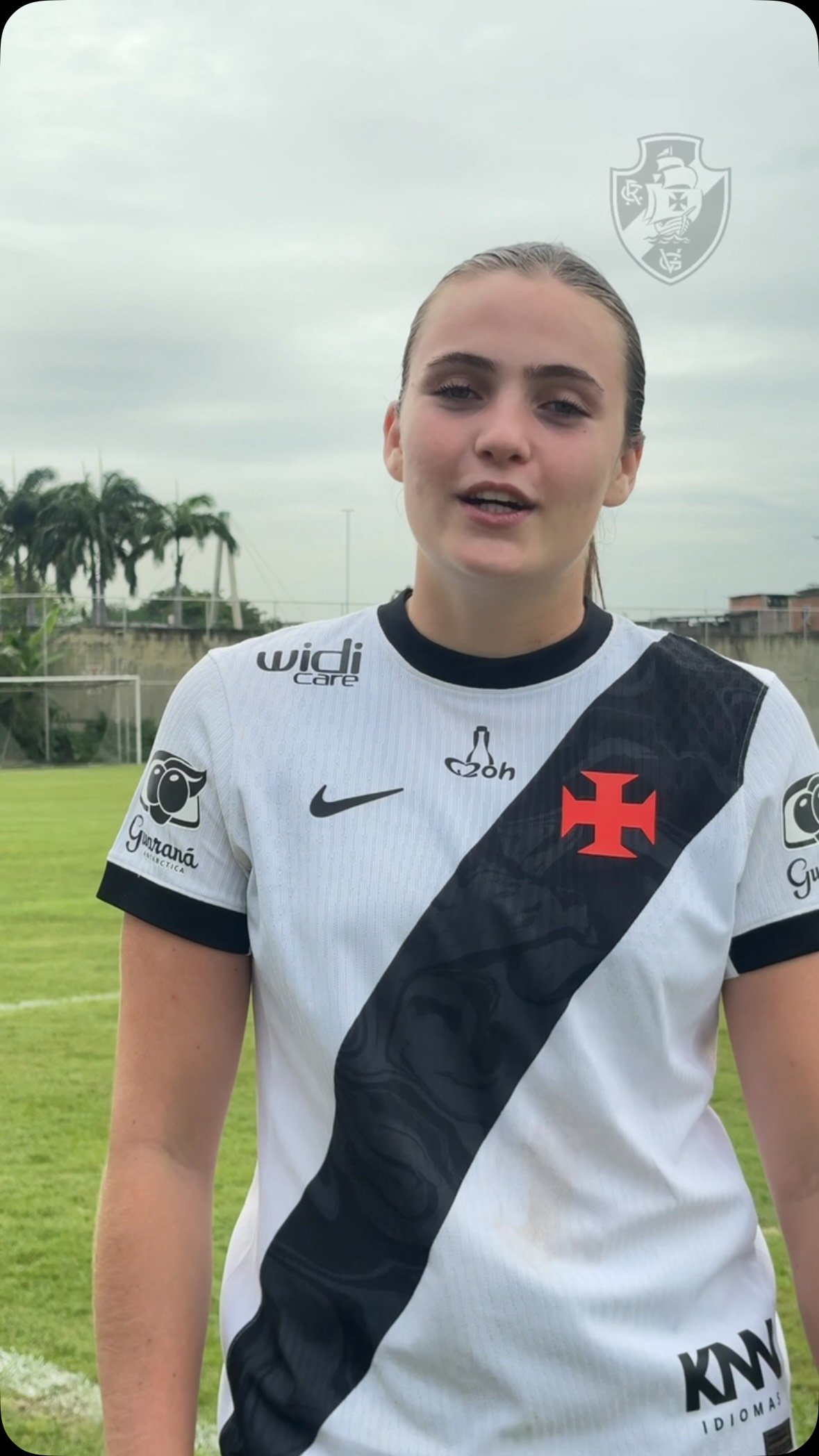 Estreia com goleada e destaque de Helô marcam início do Carioca Feminino