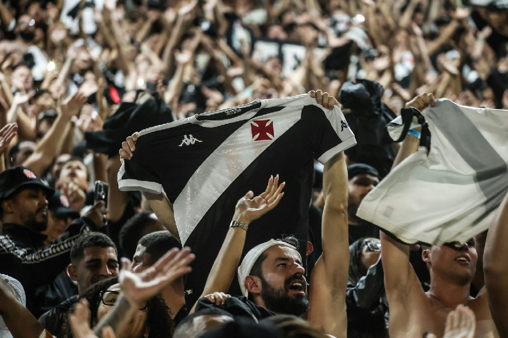 Euller projeta Vasco contra Boca Juniors na Sul-americana e recorda duelo de 2001