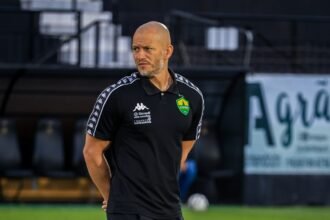 Ex-lateral Nei deixa comissão técnica do Cuiabá na reta final da Série B