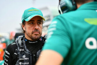 Fernando Alonso critica influência das equipes de ponta no futuro da Fórmula 1