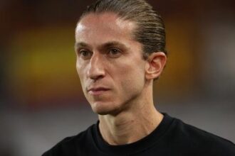 Filipe luís sofre primeiro revés oficial e monaco perde a liderança na frança