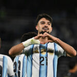 Flaco López brilha pela Argentina e recebe elogios de Lionel Scaloni
