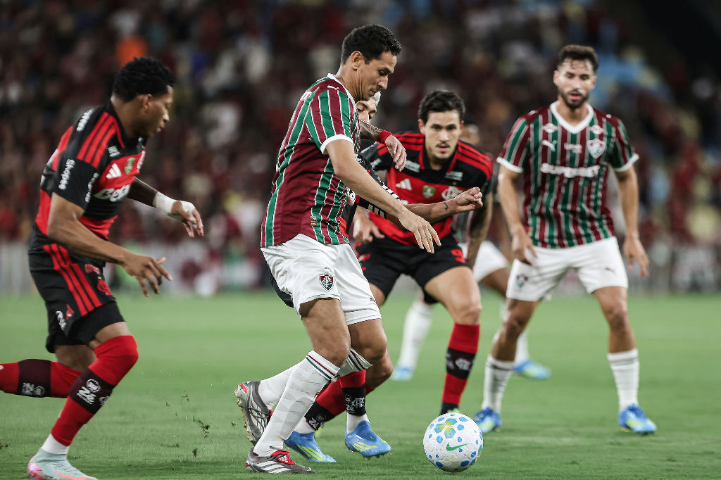 Flamengo e Fluminense se enfrentam no Maracanã pela 30ª rodada do Brasileirão
