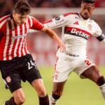 Flamengo encara clima de revanche e pressão em duelo decisivo contra o Estudiantes