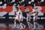 Flamengo goleia o Vasco no Nilton Santos e dispara na ponta do Campeonato Brasileiro