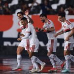 Flamengo goleia o Vasco no Nilton Santos e dispara na ponta do Campeonato Brasileiro