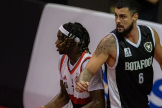 Flamengo vence o Botafogo por 81 a 71 na abertura do NBB no Tijuca