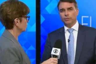 Flávio Bolsonaro vê debate com Lula de forma positiva e abre espaço para propostas do rival