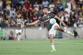 Fluminense define mudanças e lida com pendurados para enfrentar o Internacional