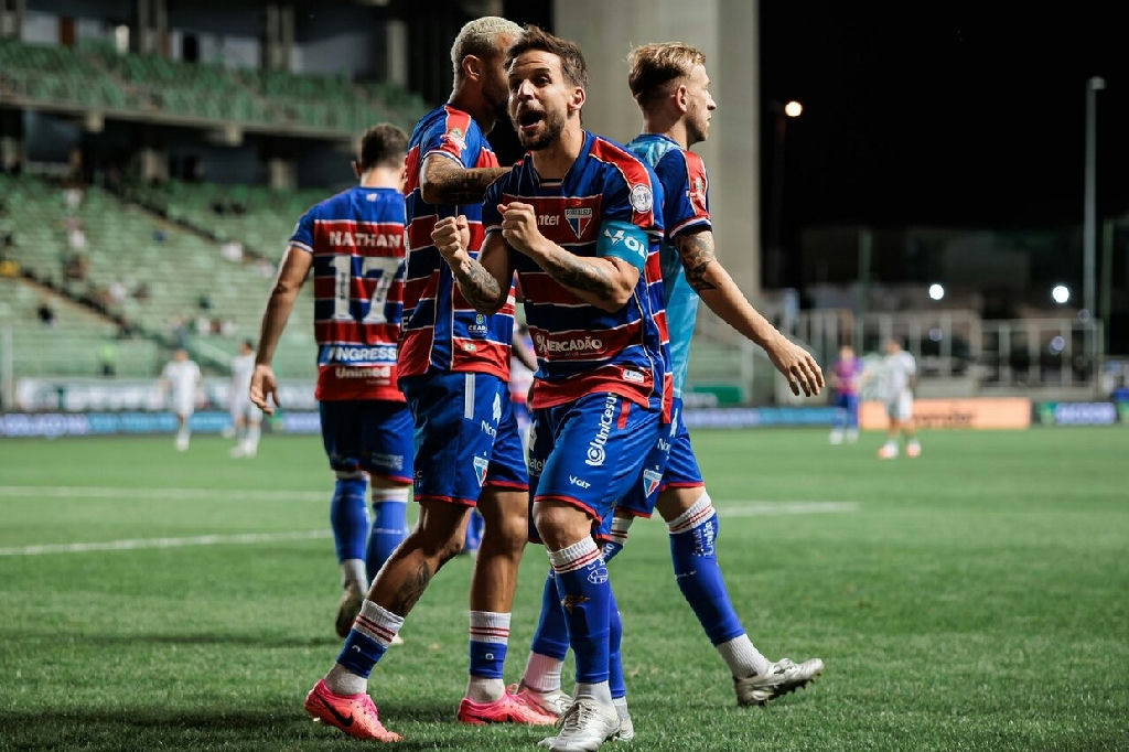 Fortaleza vence América Mineiro e mantém pressão na parte alta da tabela