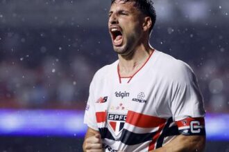 Futebol - São Paulo e Vasco medem forças no Morumbis pelo campeonato