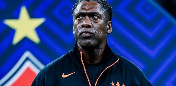 Futuro de Seedorf no Corinthians é colocado à prova em dois jogos