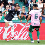 Gabriel Batista brilha e garante empate do Botafogo diante do Coritiba no Couto Pereira