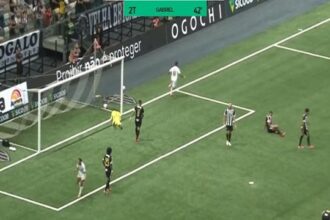 Gabriel garante vitória do Atlético-mg sobre o Santos em reta final eletrizante
