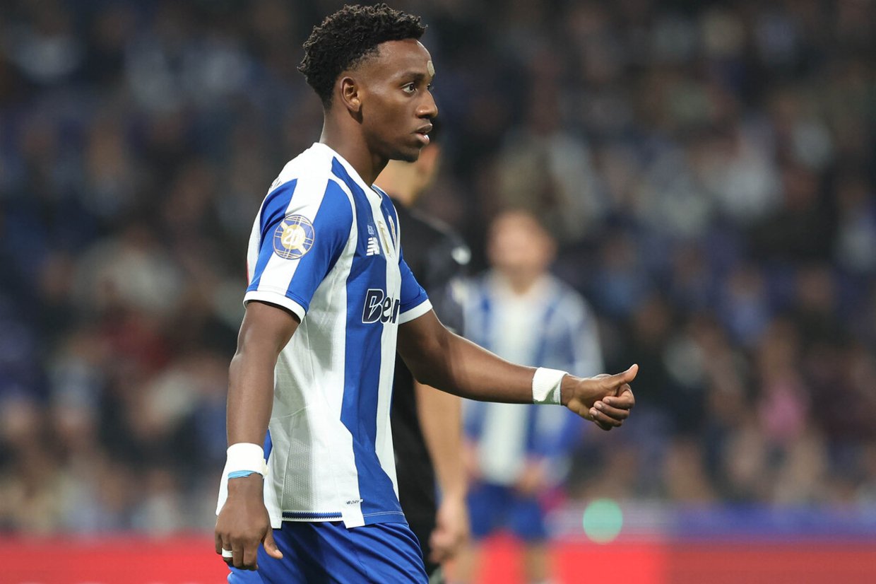 Gabriel Mec estreia no Porto e entra para a história do clube