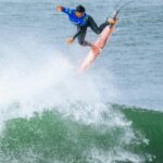 Gabriel Medina conquista vaga na semifinal em Portugal com virada emocionante