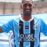 Grêmio acumula dívidas e enfrenta risco de nova punição na Fifa