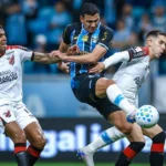 Grêmio bate o Athletico-PR e se aproxima na tabela do campeonato brasileiro