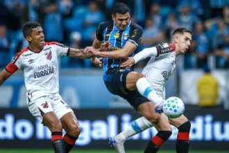 Grêmio bate o Athletico-PR e se aproxima na tabela do campeonato brasileiro
