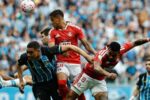 Grenal 445 termina em empate e mantém Grêmio e Internacional na zona de rebaixamento