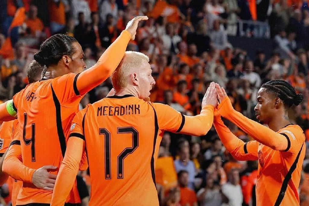 Holanda supera Sérvia em Eindhoven e assume ponta na Liga das Nações