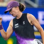 Iga Swiatek opera virada histórica e avança às oitavas no WTA 1000 de Pequim