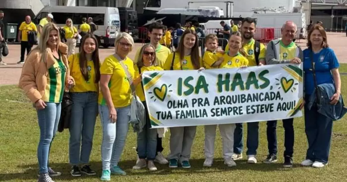 Isa Haas vive noite de emoção em estreia histórica da Seleção Feminina em Porto Alegre
