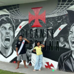 Jogadores do Vasco recebem visita de familiares em treino antes de viagem à Argentina