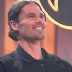 Jônatas conquista o lampião do poder após vencer a prova de fogo no reality show