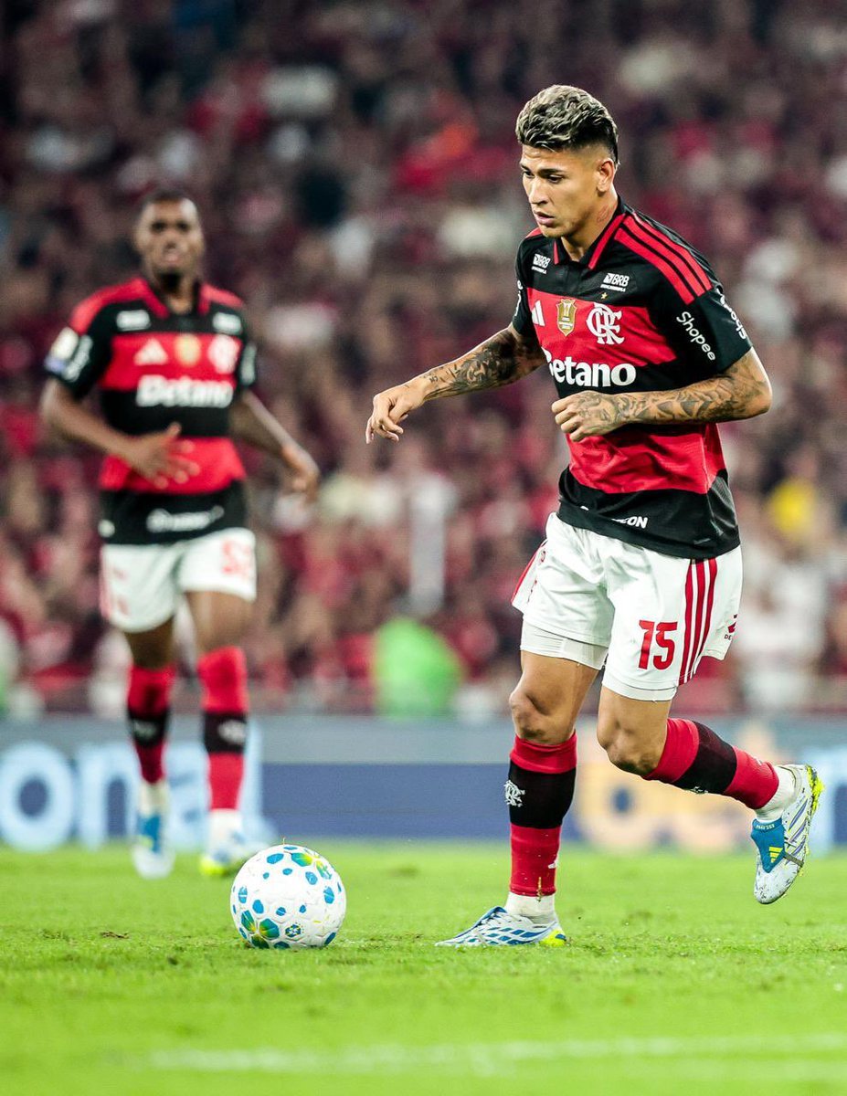 Jorge Carrascal desfalca equipe no clássico após suspensão