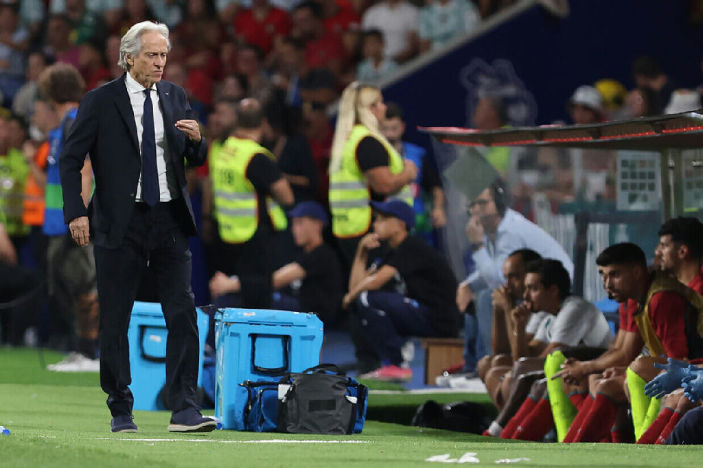 Jorge Jesus minimiza polêmica com Cristiano Ronaldo após triunfo de Portugal
