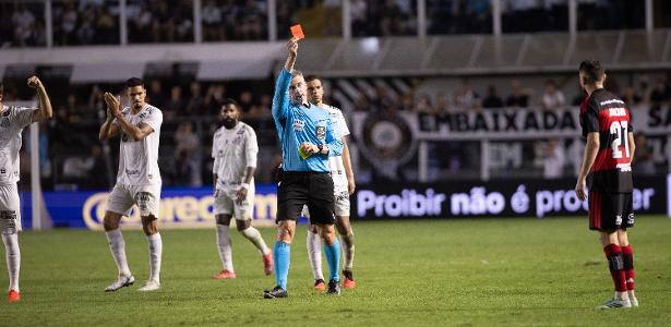 Jorginho admite erro em pênalti mas questiona atuação de Anderson Daronco