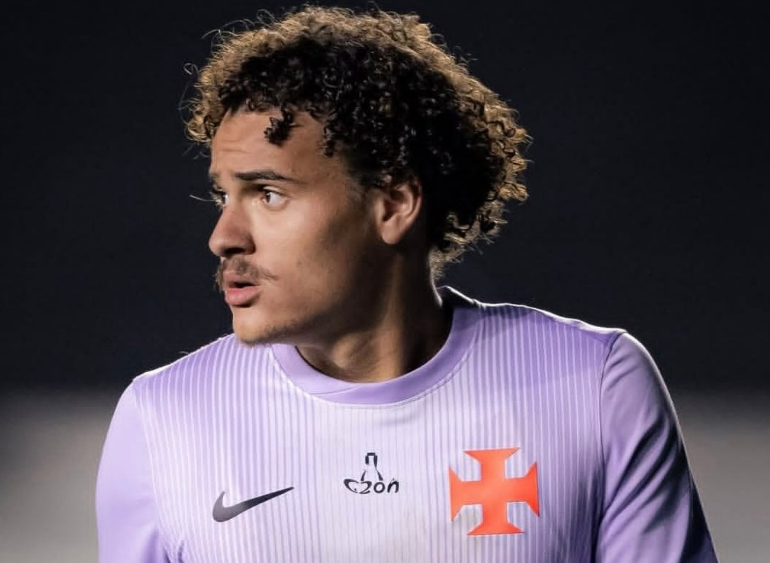Jovem goleiro do vasco é chamado para treinar com a seleção Brasileira