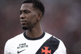 Junior Barranquilla demonstra interesse na contratação do zagueiro Carlos Cuesta