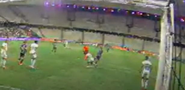 Juventude protesta contra arbitragem e uso do VAR após empate na Série B
