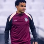 Kaio César ganha vaga de titular no Corinthians para duelo contra o Mirassol
