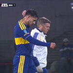 Leandro Paredes sofre lesão e deixa campo precocemente em duelo do Boca Juniors